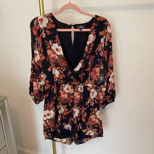Lulus Floral Romper. Size Medium. NWT